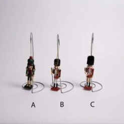 6in Elegant Traditional Nutcracker